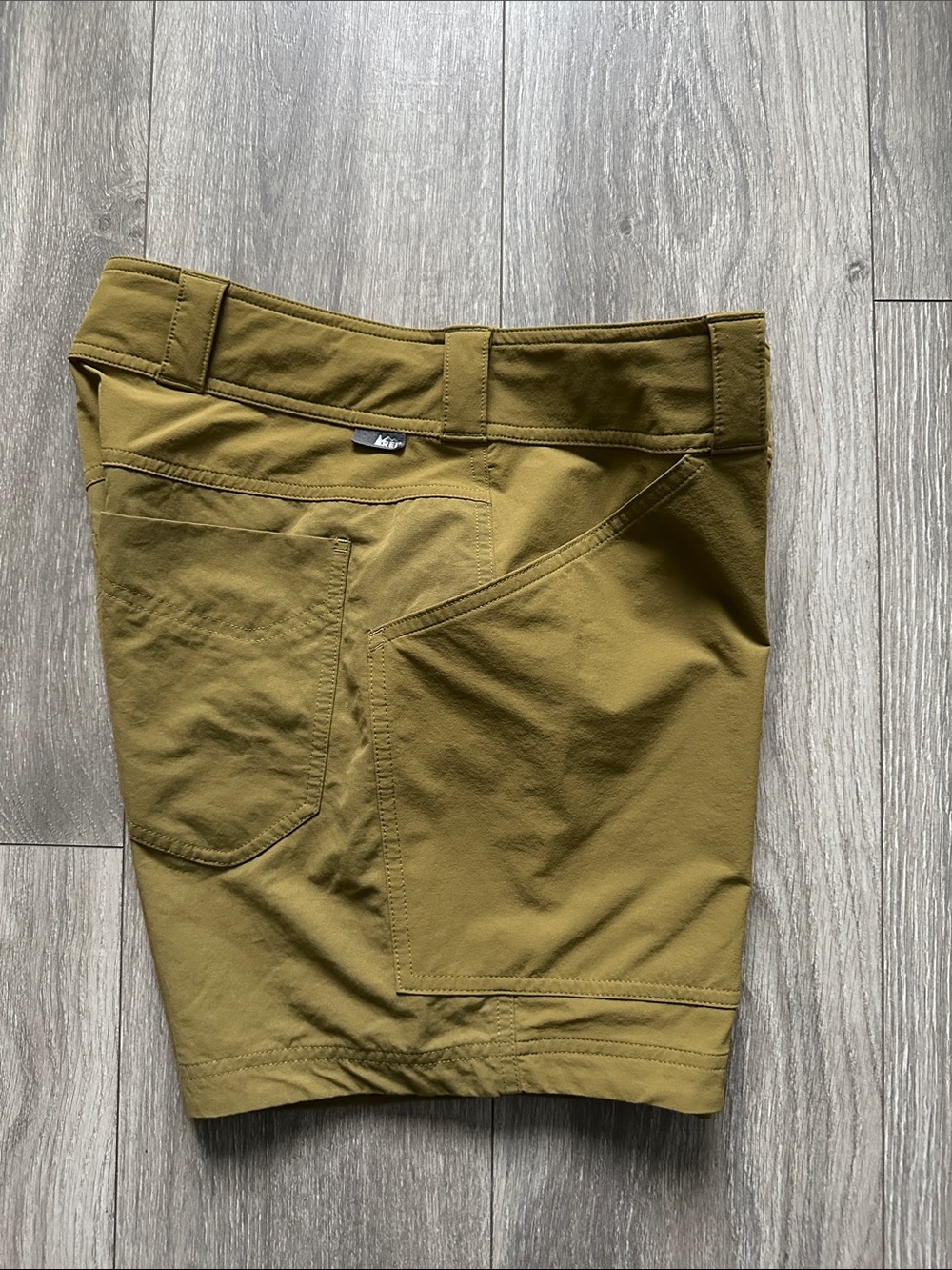 REI Hiking Shorts Women's Size 6 Camping Outdoor Shorts 7” Inseam EUC